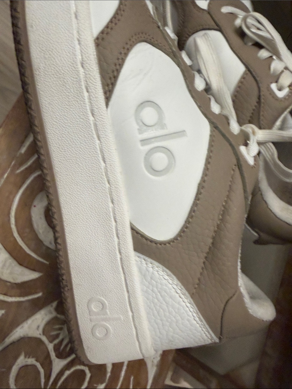 ALO Yoga White and Beige Low-Top Sneakers - Picture 4 of 7